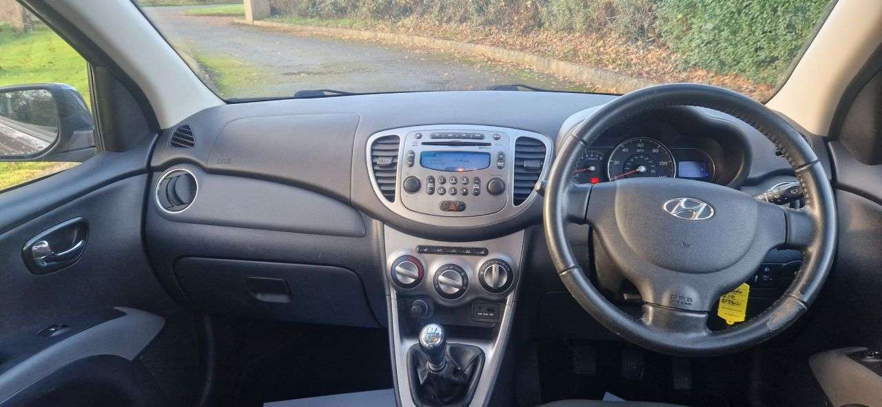 2010 RENAULT MEGANE 2010 RENAULT MEGANE