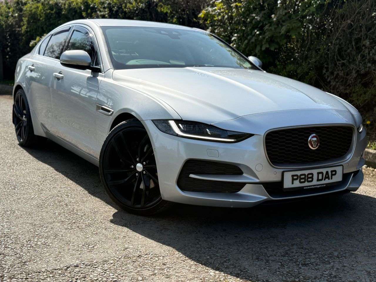 A 2019 JAGUAR XE 2.0 D180 SE Saloon 4dr Diesel Auto Euro 6 (s/s) (180 ps) A 2019 JAGUAR XE 2.0 D180 SE Saloon 4dr Diesel Auto Euro 6 (s/s) (180 ps)