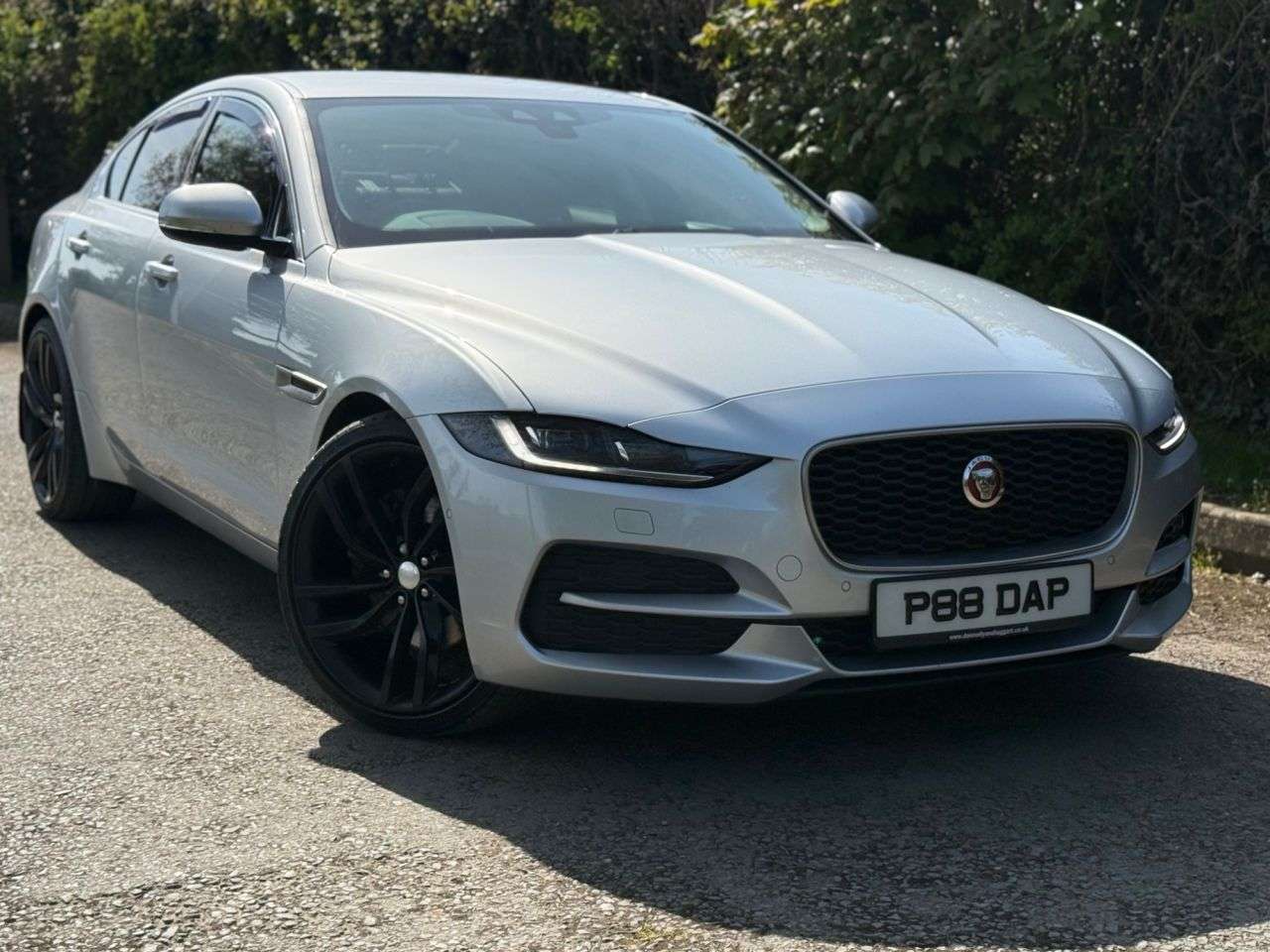 A 2019 JAGUAR XE 2.0 D180 SE Saloon 4dr Diesel Auto Euro 6 (s/s) (180 ps) A 2019 JAGUAR XE 2.0 D180 SE Saloon 4dr Diesel Auto Euro 6 (s/s) (180 ps)