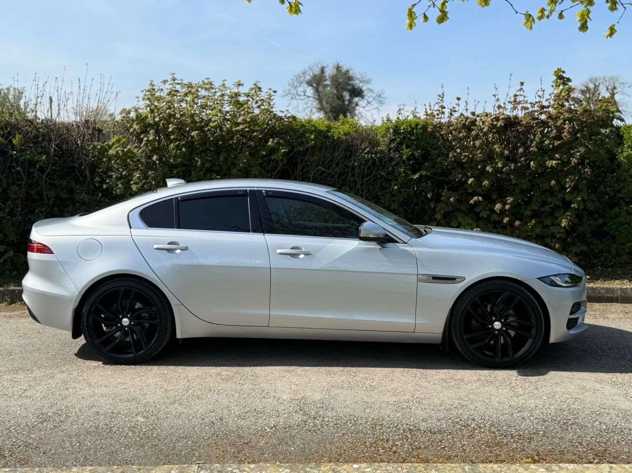 2019 JAGUAR XE 2019 JAGUAR XE