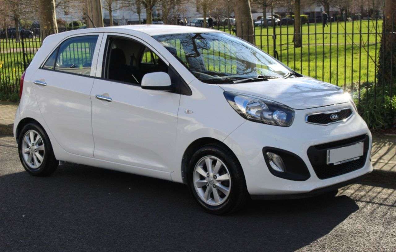 A 2014 KIA PICANTO 1.0 VR7 Hatchback 5dr Petrol Manual Euro 5 (68 bhp) A 2014 KIA PICANTO 1.0 VR7 Hatchback 5dr Petrol Manual Euro 5 (68 bhp)