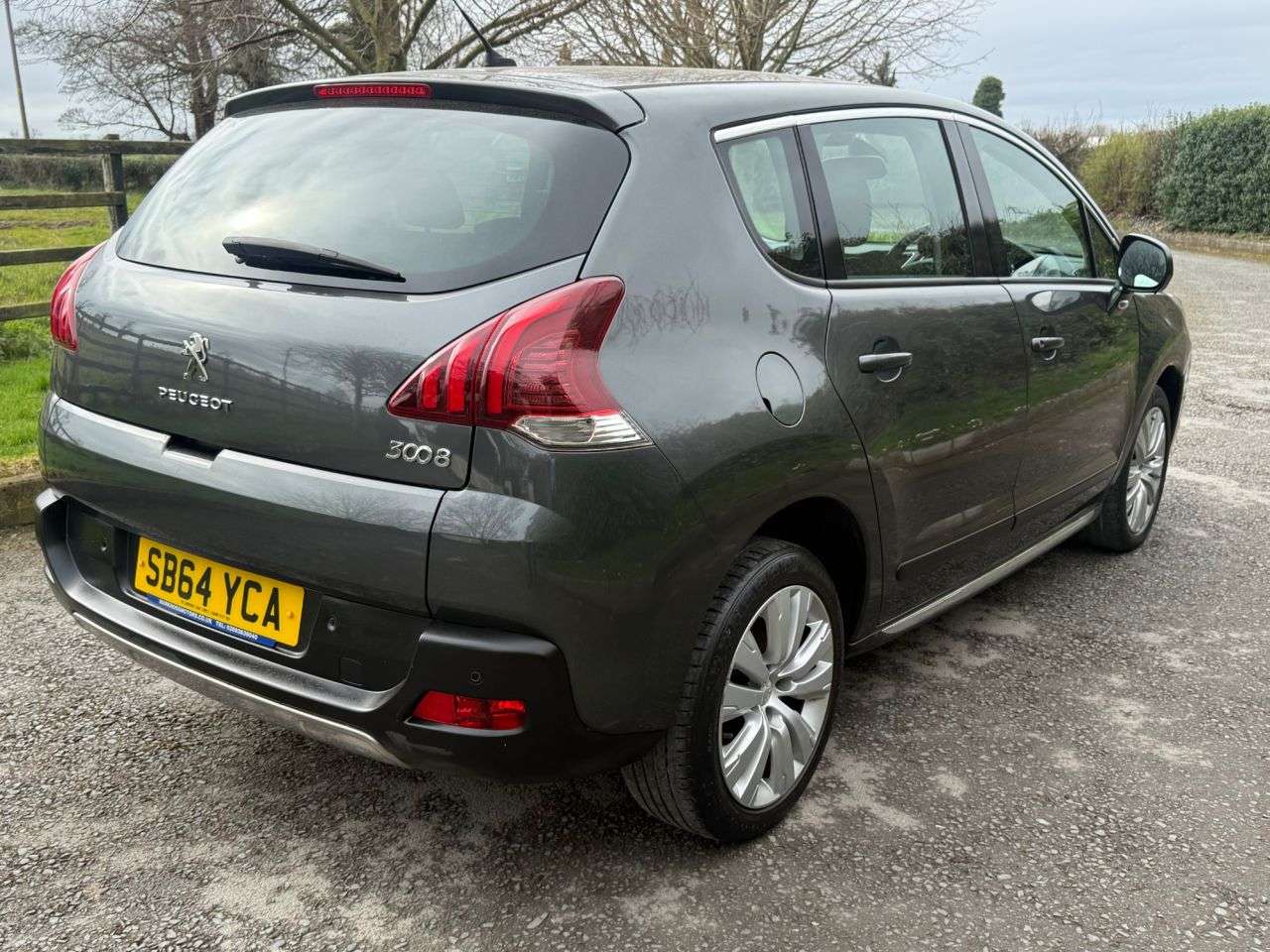 2014 PEUGEOT 3008 2014 PEUGEOT 3008