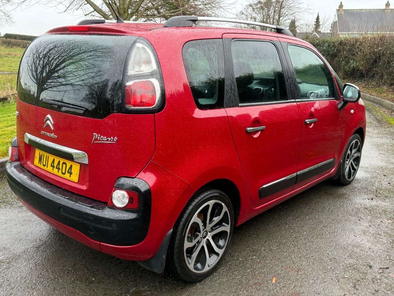 A 2017 CITROEN C3 PICASSO 1.6 BlueHDi Platinum MPV 5dr Diesel Manual Euro 6 (100 ps) A 2017 CITROEN C3 PICASSO 1.6 BlueHDi Platinum MPV 5dr Diesel Manual Euro 6 (100 ps)