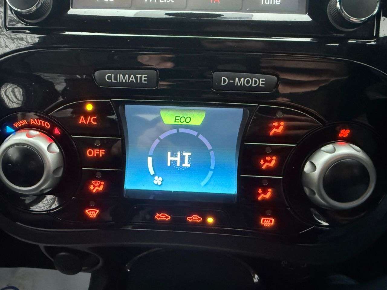 2015 NISSAN JUKE 2015 NISSAN JUKE