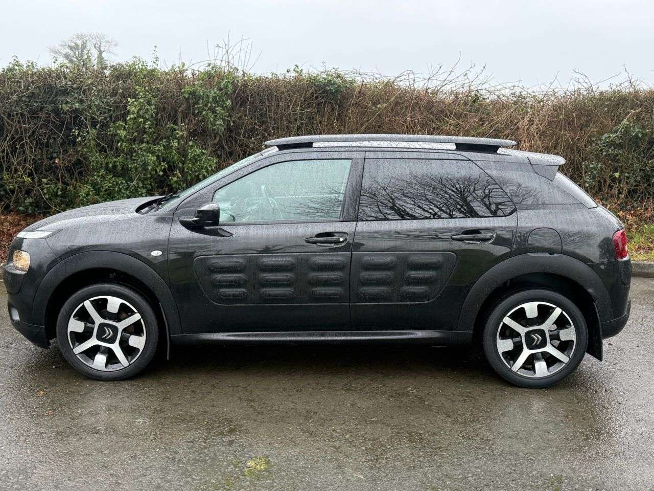 A 2016 CITROEN C4 CACTUS 1.6 BlueHDi Flair Hatchback 5dr Diesel Manual Euro 6 (100 ps) A 2016 CITROEN C4 CACTUS 1.6 BlueHDi Flair Hatchback 5dr Diesel Manual Euro 6 (100 ps)