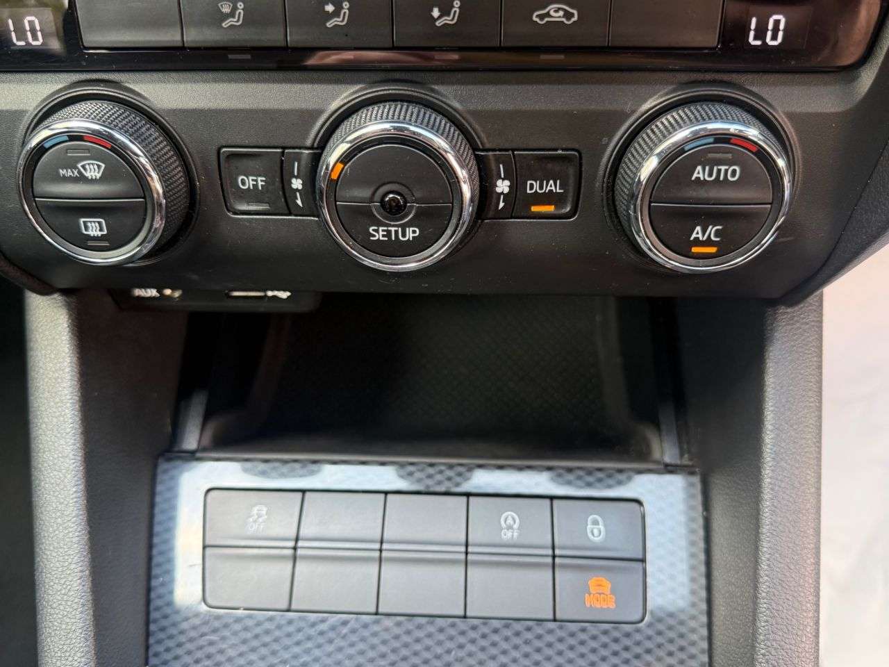 2013 SKODA OCTAVIA 2013 SKODA OCTAVIA