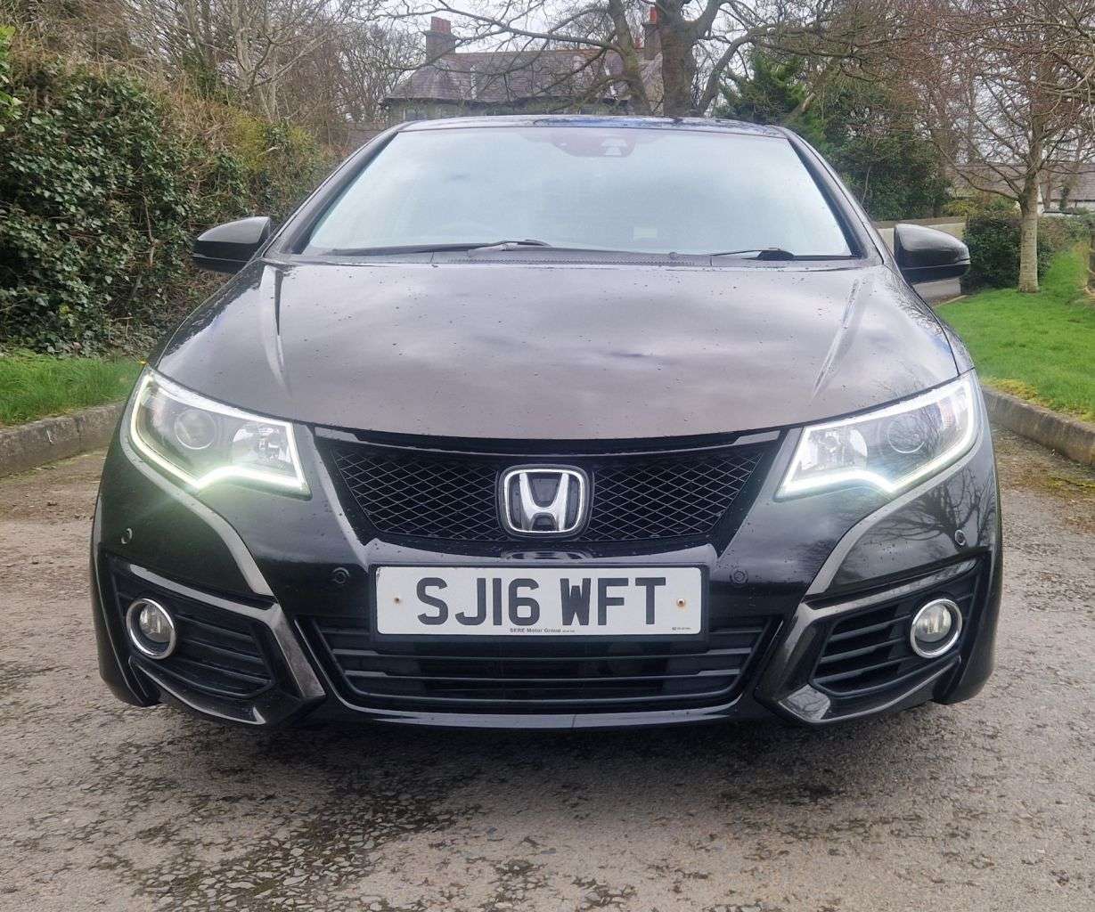 A 2016 HONDA CIVIC 1.6 i-DTEC SR Hatchback 5dr Diesel Manual Euro 5 (s/s) (120 ps) A 2016 HONDA CIVIC 1.6 i-DTEC SR Hatchback 5dr Diesel Manual Euro 5 (s/s) (120 ps)