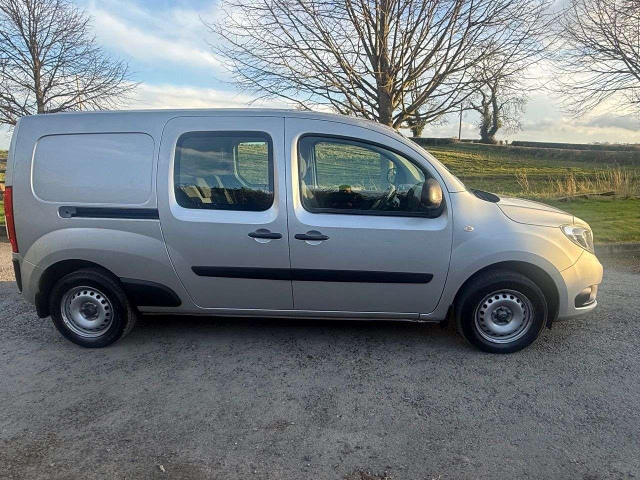 A 2018 MERCEDES-BENZ CITAN 1.5 111 CDI Crew Van Double Cab 6dr Diesel Manual L3 Euro 5 (5 Seat) (110 p A 2018 MERCEDES-BENZ CITAN 1.5 111 CDI Crew Van Double Cab 6dr Diesel Manual L3 Euro 5 (5 Seat) (110 p