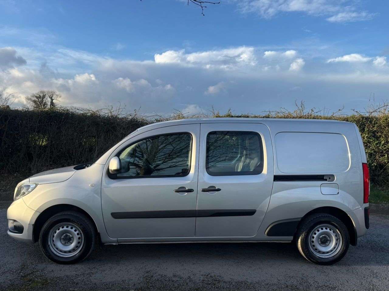 A 2018 MERCEDES-BENZ CITAN 1.5 111 CDI Crew Van Double Cab 6dr Diesel Manual L3 Euro 5 (5 Seat) (110 p A 2018 MERCEDES-BENZ CITAN 1.5 111 CDI Crew Van Double Cab 6dr Diesel Manual L3 Euro 5 (5 Seat) (110 p