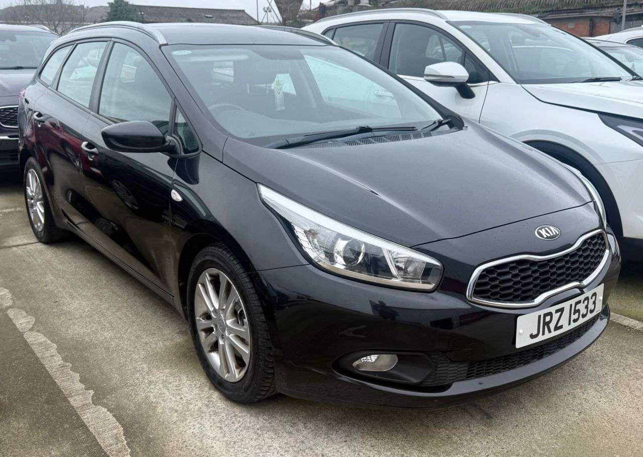 A 2015 KIA CEED 1.4 VR7 Sportswagon 5dr Petrol Manual Euro 5 (98 bhp) A 2015 KIA CEED 1.4 VR7 Sportswagon 5dr Petrol Manual Euro 5 (98 bhp)