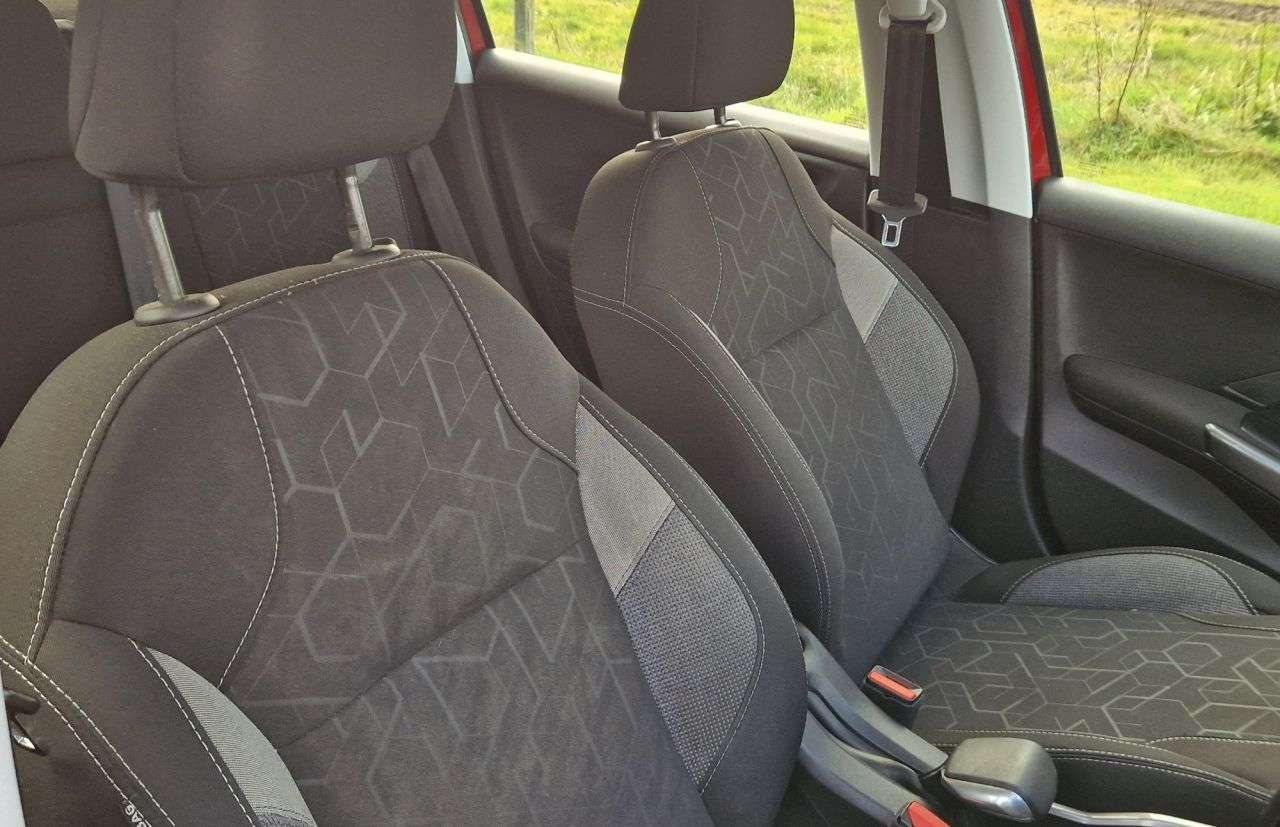 2017 PEUGEOT 2008 2017 PEUGEOT 2008