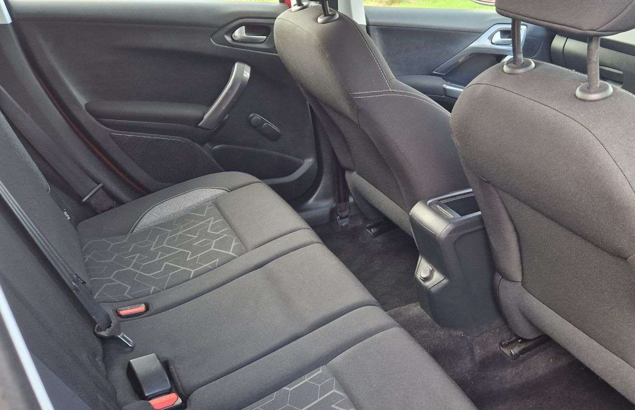 2017 PEUGEOT 2008 2017 PEUGEOT 2008