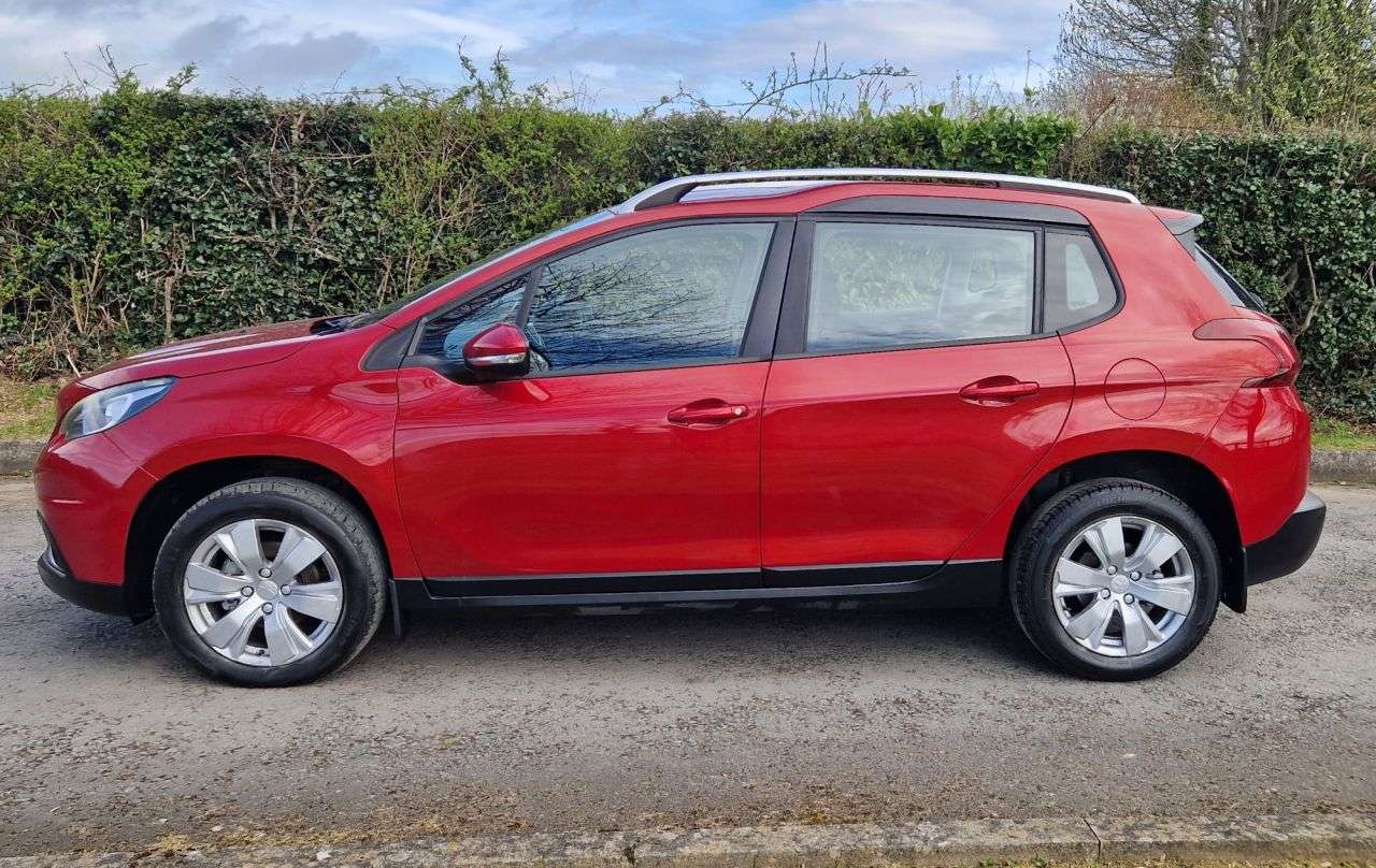 A 2017 PEUGEOT 2008 1.6 BlueHDi Active SUV 5dr Diesel Manual Euro 6 (75 ps) A 2017 PEUGEOT 2008 1.6 BlueHDi Active SUV 5dr Diesel Manual Euro 6 (75 ps)
