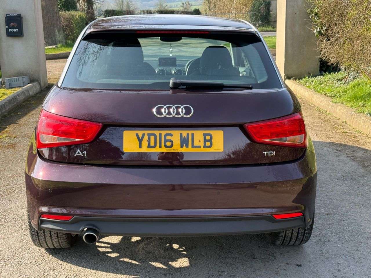 2016 AUDI A1 2016 AUDI A1