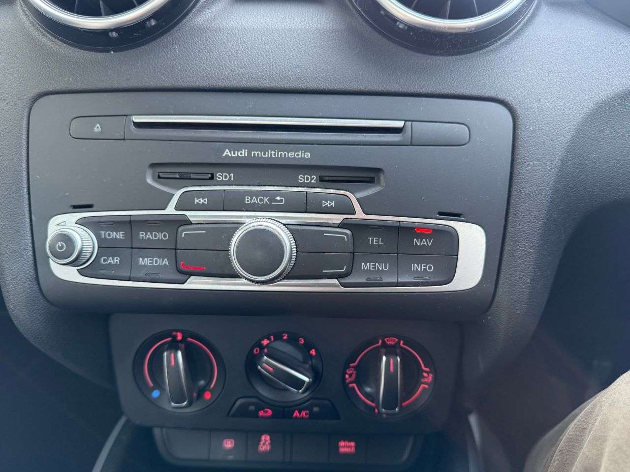 2016 AUDI A1 2016 AUDI A1