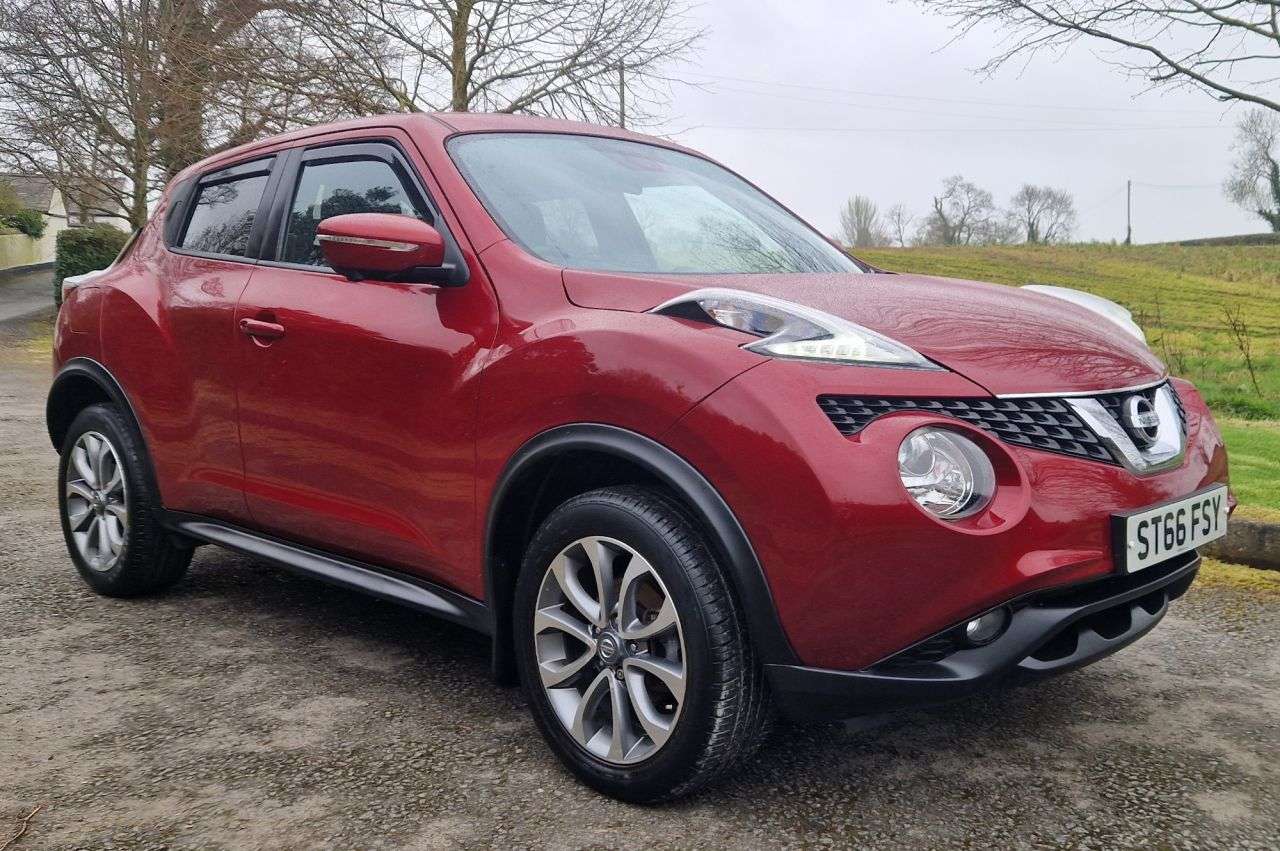 A 2016 NISSAN JUKE 1.5 dCi Tekna SUV 5dr Diesel Manual Euro 6 (s/s) (110 ps) A 2016 NISSAN JUKE 1.5 dCi Tekna SUV 5dr Diesel Manual Euro 6 (s/s) (110 ps)
