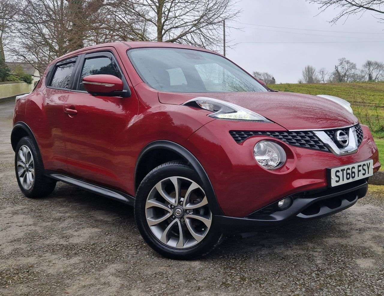 A 2016 NISSAN JUKE 1.5 dCi Tekna SUV 5dr Diesel Manual Euro 6 (s/s) (110 ps) A 2016 NISSAN JUKE 1.5 dCi Tekna SUV 5dr Diesel Manual Euro 6 (s/s) (110 ps)