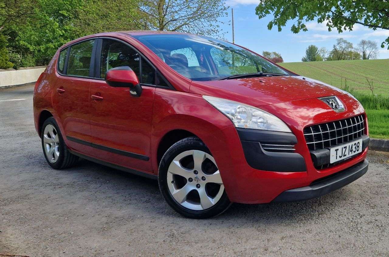 A 2012 PEUGEOT 3008 1.6 VTi Active SUV 5dr Petrol Manual Euro 5 (120 ps) A 2012 PEUGEOT 3008 1.6 VTi Active SUV 5dr Petrol Manual Euro 5 (120 ps)