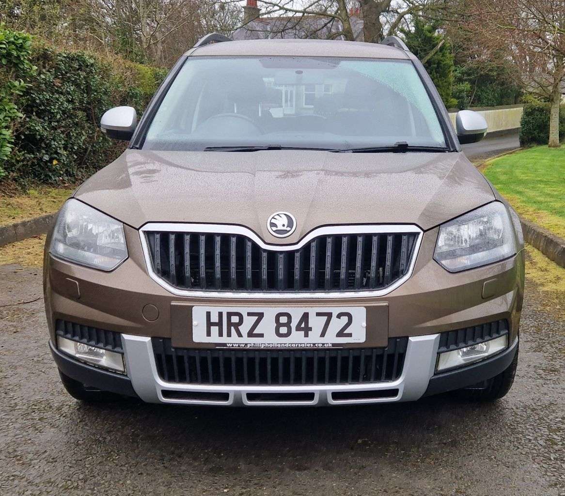 A 2014 SKODA YETI 2.0 TDI SE Outdoor 5dr Diesel Manual Euro 5 (110 ps) A 2014 SKODA YETI 2.0 TDI SE Outdoor 5dr Diesel Manual Euro 5 (110 ps)