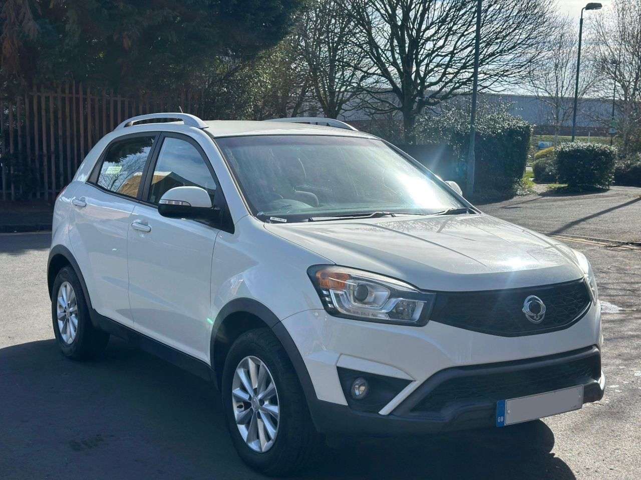 A 2015 SSANGYONG KORANDO 2.0D ELX4 SUV 5dr Diesel T-Tronic 4WD Euro 5 (175 ps) A 2015 SSANGYONG KORANDO 2.0D ELX4 SUV 5dr Diesel T-Tronic 4WD Euro 5 (175 ps)