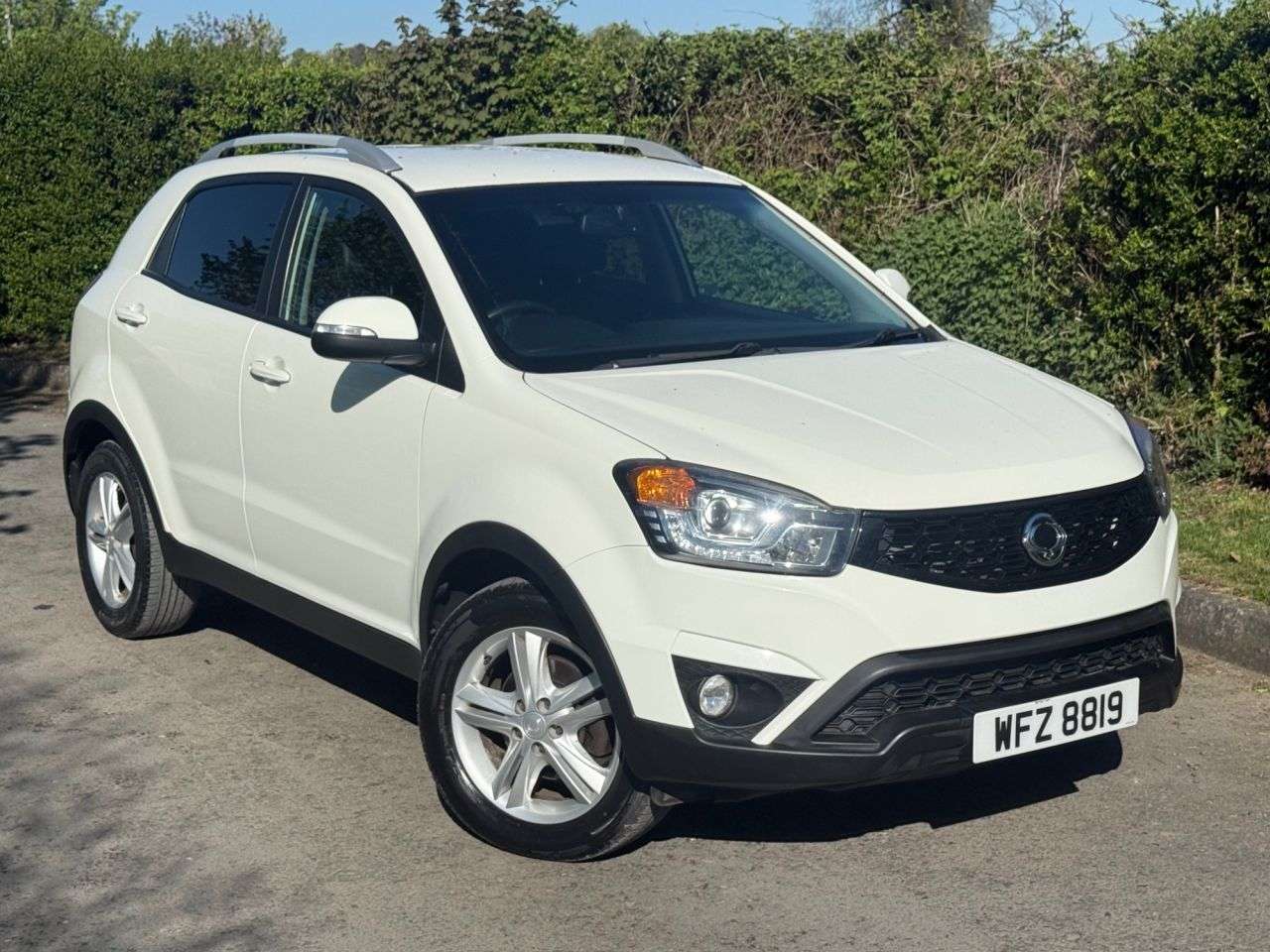 A 2015 SSANGYONG KORANDO 2.0D ELX4 SUV 5dr Diesel T-Tronic 4WD Euro 5 (175 ps) A 2015 SSANGYONG KORANDO 2.0D ELX4 SUV 5dr Diesel T-Tronic 4WD Euro 5 (175 ps)