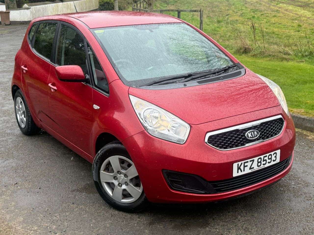 A 2012 KIA VENGA 1.4 EcoDynamics 1 Air MPV 5dr Petrol Manual Euro 5 (s/s) (89 bhp) A 2012 KIA VENGA 1.4 EcoDynamics 1 Air MPV 5dr Petrol Manual Euro 5 (s/s) (89 bhp)
