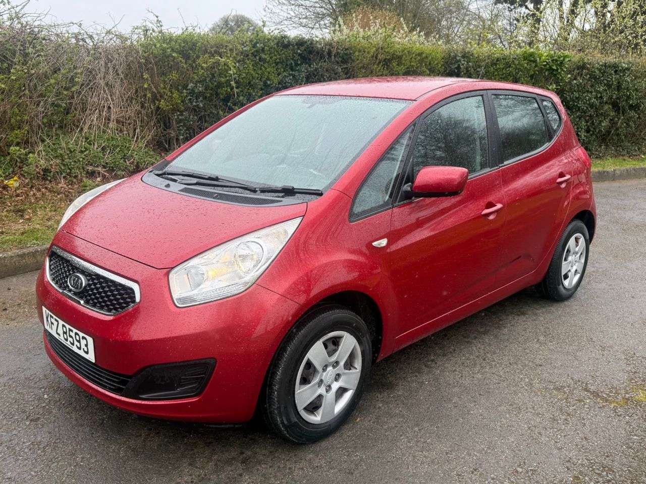 A 2012 KIA VENGA 1.4 EcoDynamics 1 Air MPV 5dr Petrol Manual Euro 5 (s/s) (89 bhp) A 2012 KIA VENGA 1.4 EcoDynamics 1 Air MPV 5dr Petrol Manual Euro 5 (s/s) (89 bhp)