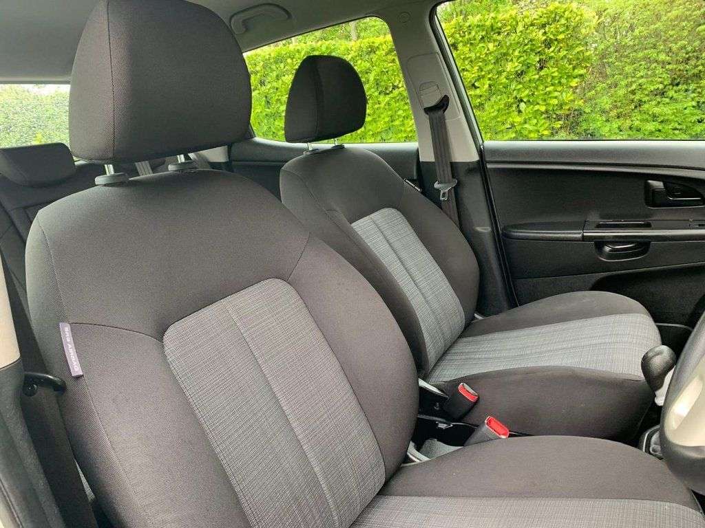 2012 KIA VENGA 2012 KIA VENGA