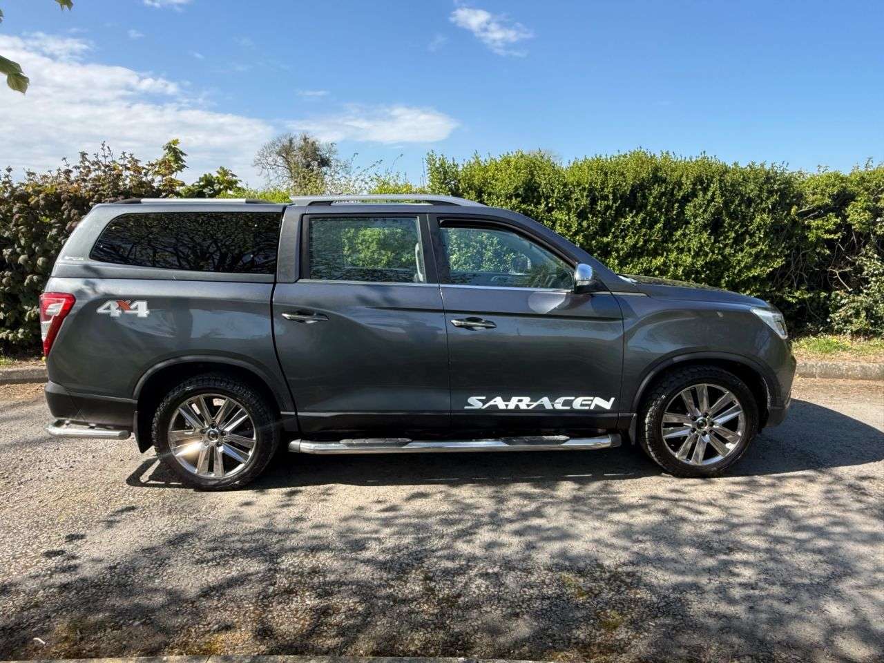 A 2019 SSANGYONG MUSSO 2.2D Saracen Pickup Double Cab 4dr Diesel Auto 4WD Euro 6 (181 ps) A 2019 SSANGYONG MUSSO 2.2D Saracen Pickup Double Cab 4dr Diesel Auto 4WD Euro 6 (181 ps)
