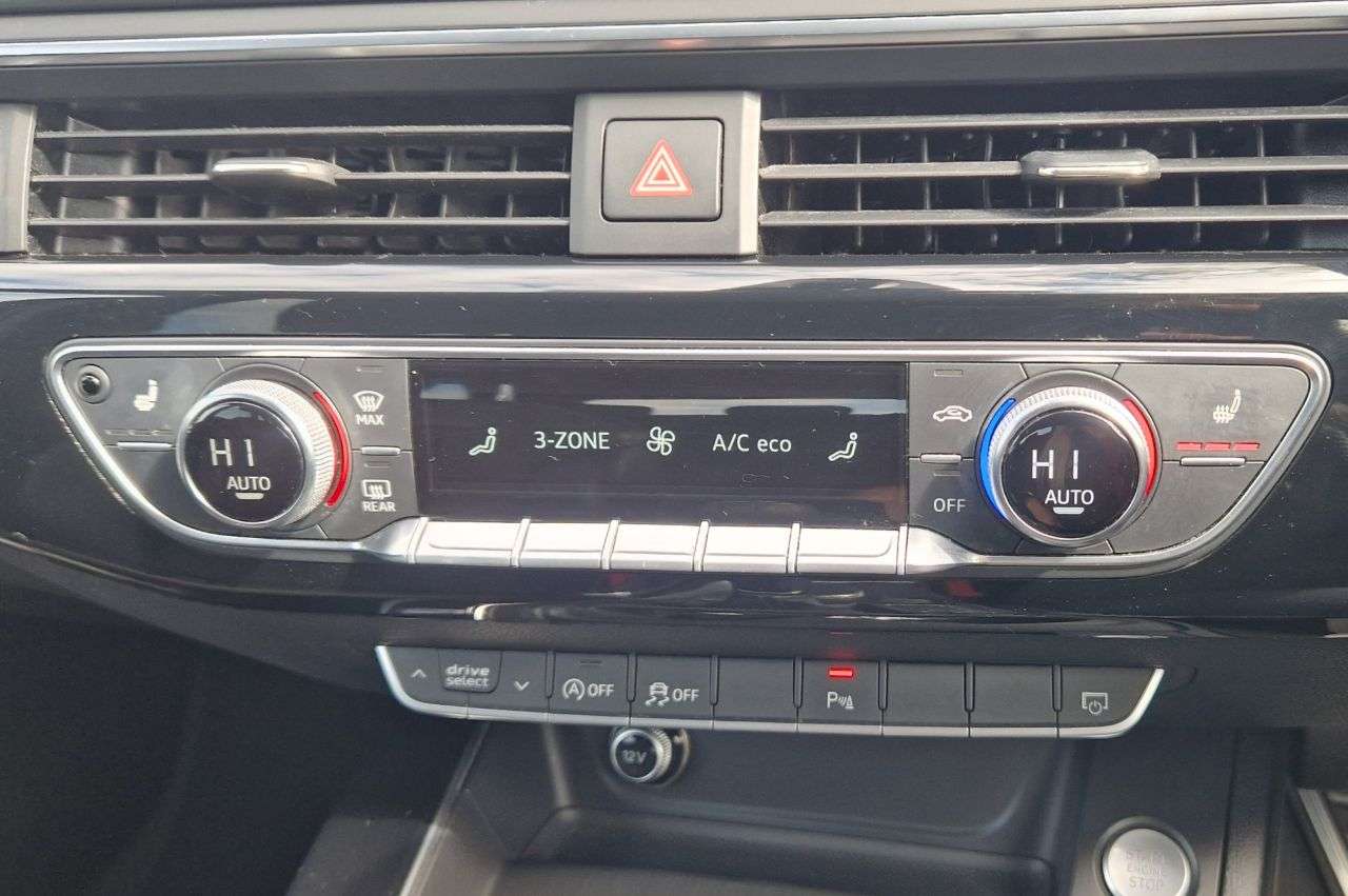 2017 AUDI A4 AVANT 2017 AUDI A4 AVANT