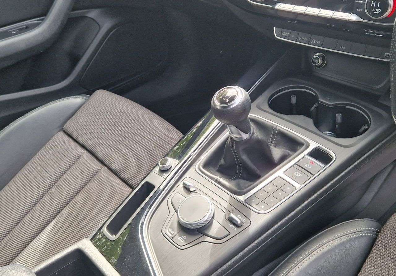 2017 AUDI A4 AVANT 2017 AUDI A4 AVANT