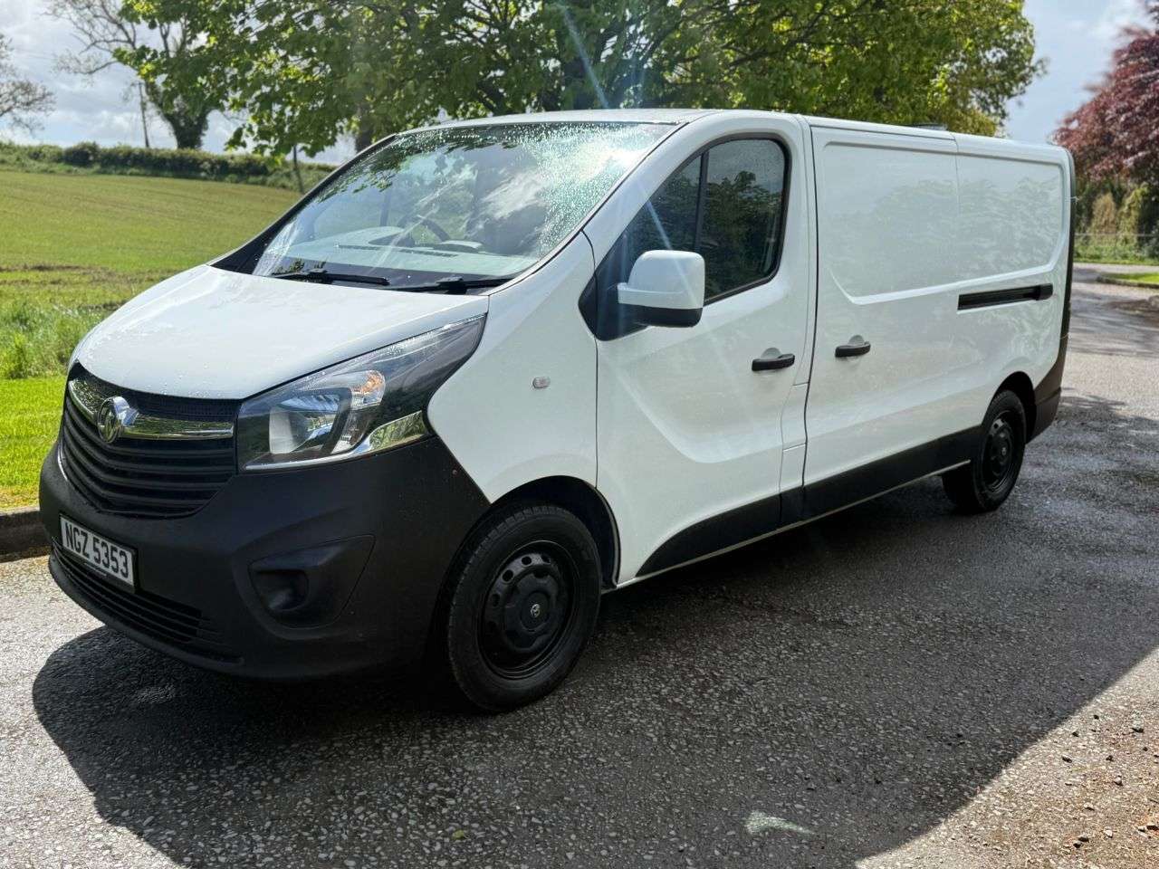 A 2019 VAUXHALL VIVARO 1.6 CDTi 2900 Panel Van 5dr Diesel Manual L2 H1 Euro 6 (s/s) (95 ps) A 2019 VAUXHALL VIVARO 1.6 CDTi 2900 Panel Van 5dr Diesel Manual L2 H1 Euro 6 (s/s) (95 ps)