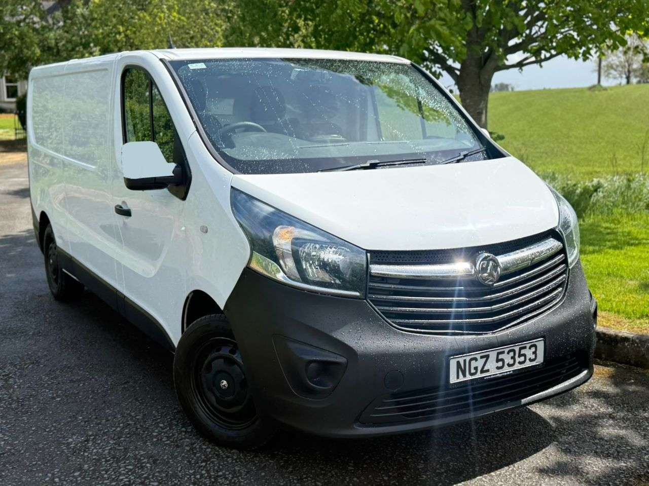 A 2019 VAUXHALL VIVARO 1.6 CDTi 2900 Panel Van 5dr Diesel Manual L2 H1 Euro 6 (s/s) (95 ps) A 2019 VAUXHALL VIVARO 1.6 CDTi 2900 Panel Van 5dr Diesel Manual L2 H1 Euro 6 (s/s) (95 ps)