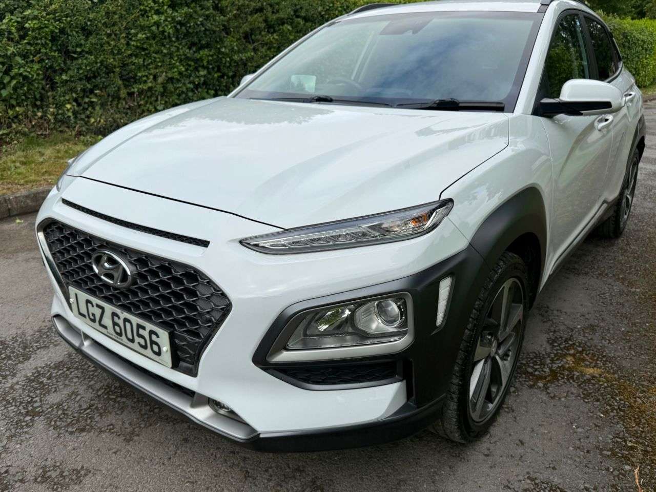 A 2018 HYUNDAI KONA 1.0 T-GDi Blue Drive Premium SE SUV 5dr Petrol Manual Euro 6 (s/s) (120 ps) A 2018 HYUNDAI KONA 1.0 T-GDi Blue Drive Premium SE SUV 5dr Petrol Manual Euro 6 (s/s) (120 ps)