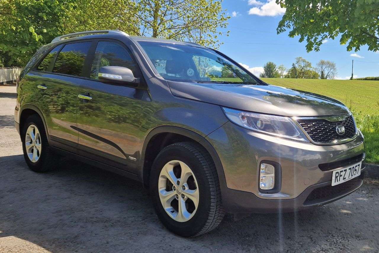 A 2014 KIA SORENTO 2.2 CRDi KX-2 SUV 5dr Diesel Auto AWD Euro 5 (194 bhp) A 2014 KIA SORENTO 2.2 CRDi KX-2 SUV 5dr Diesel Auto AWD Euro 5 (194 bhp)