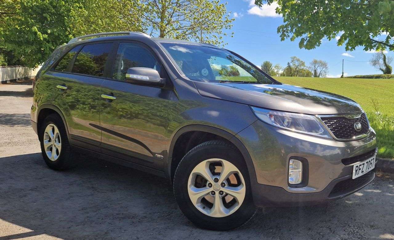 A 2014 KIA SORENTO 2.2 CRDi KX-2 SUV 5dr Diesel Auto AWD Euro 5 (194 bhp) A 2014 KIA SORENTO 2.2 CRDi KX-2 SUV 5dr Diesel Auto AWD Euro 5 (194 bhp)
