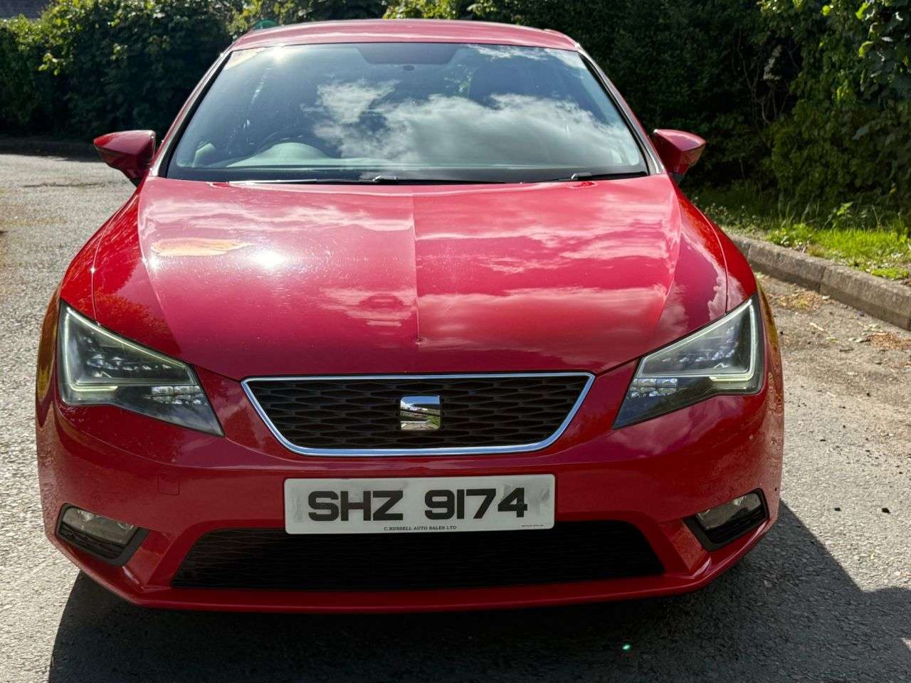 A 2015 SEAT LEON 1.6 TDI CR SE Hatchback 5dr Diesel Manual Euro 5 (s/s) (105 ps) A 2015 SEAT LEON 1.6 TDI CR SE Hatchback 5dr Diesel Manual Euro 5 (s/s) (105 ps)