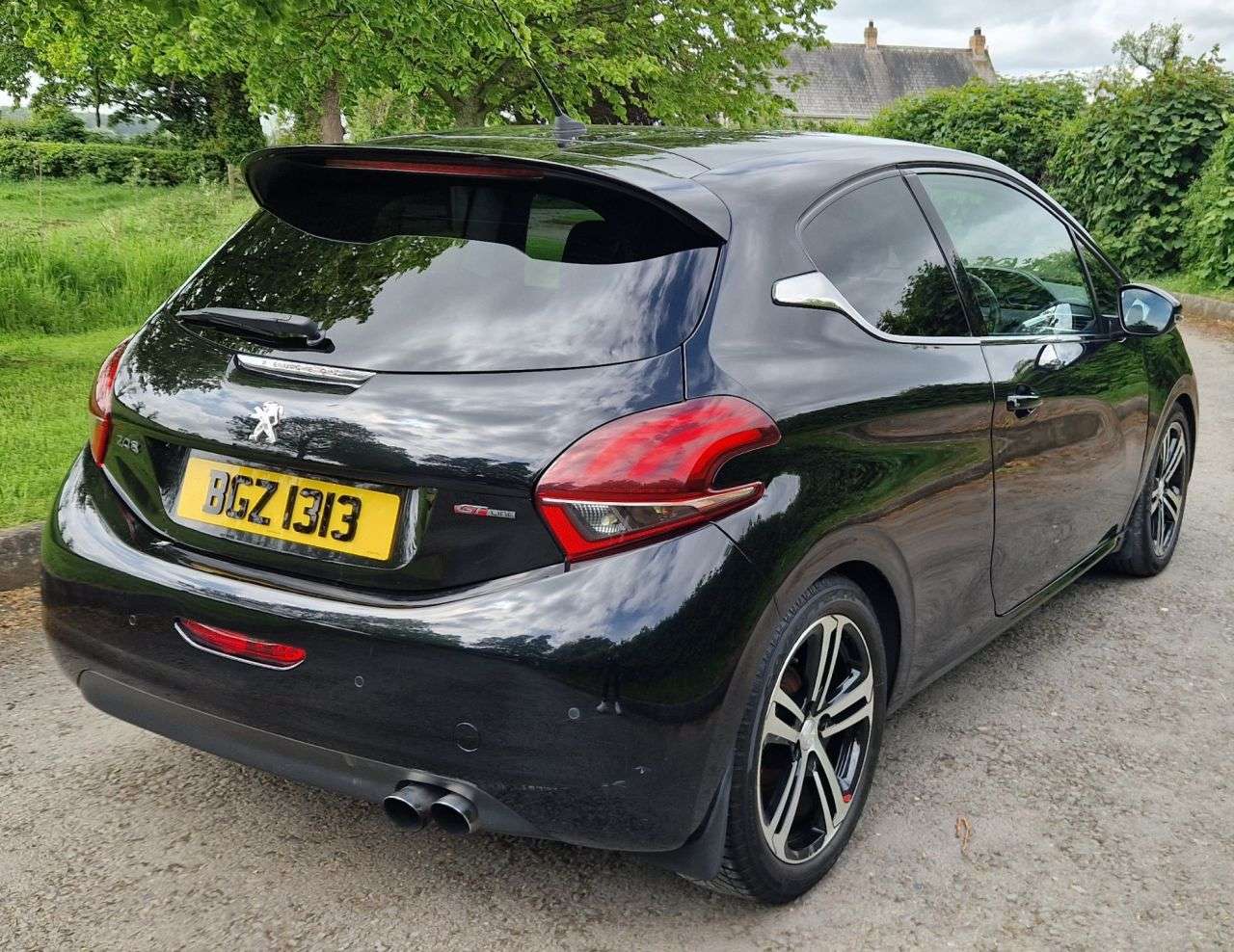 2016 PEUGEOT 208 2016 PEUGEOT 208