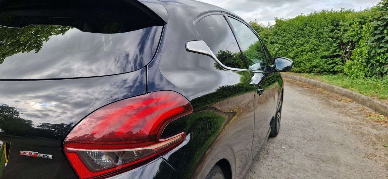 2016 PEUGEOT 208 2016 PEUGEOT 208