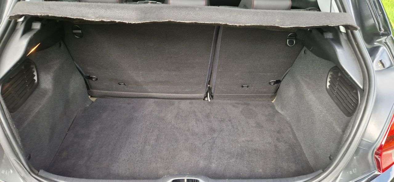 2016 PEUGEOT 208 2016 PEUGEOT 208