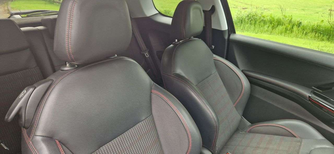 2016 PEUGEOT 208 2016 PEUGEOT 208