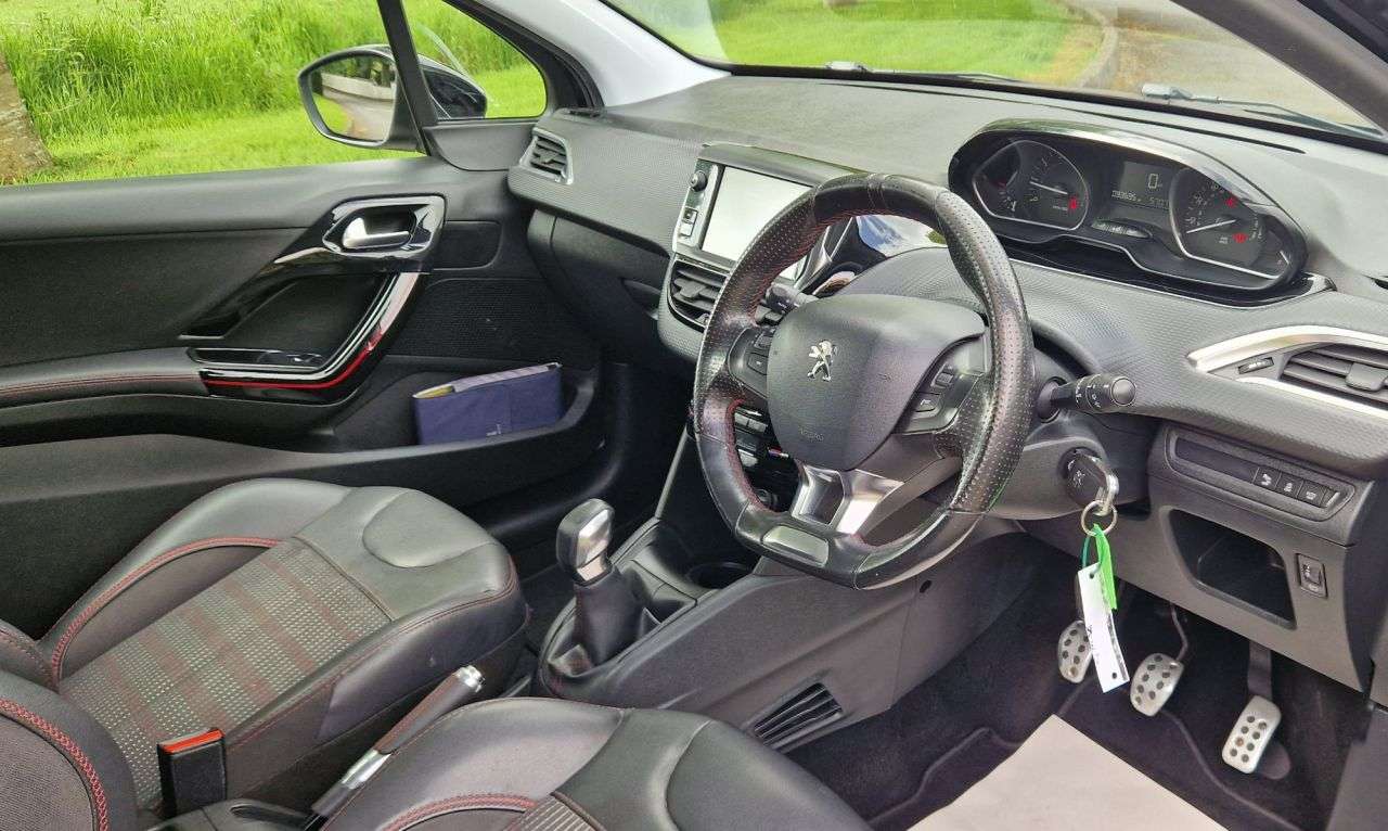 2016 PEUGEOT 208 2016 PEUGEOT 208