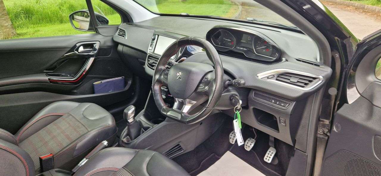 2016 PEUGEOT 208 2016 PEUGEOT 208