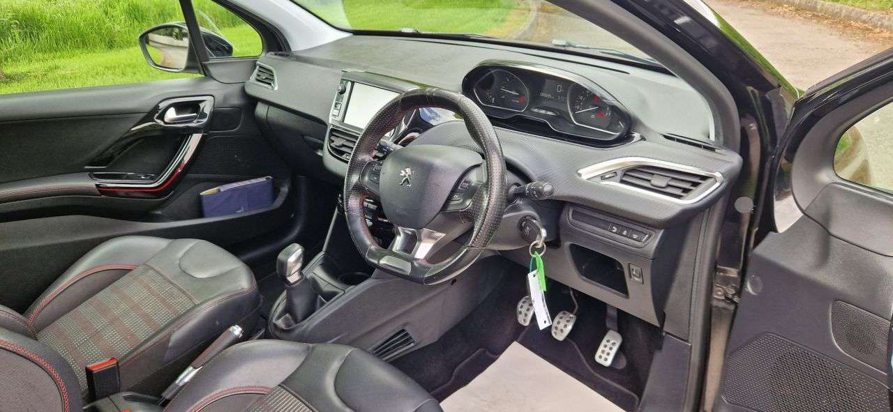 2016 PEUGEOT 208 2016 PEUGEOT 208