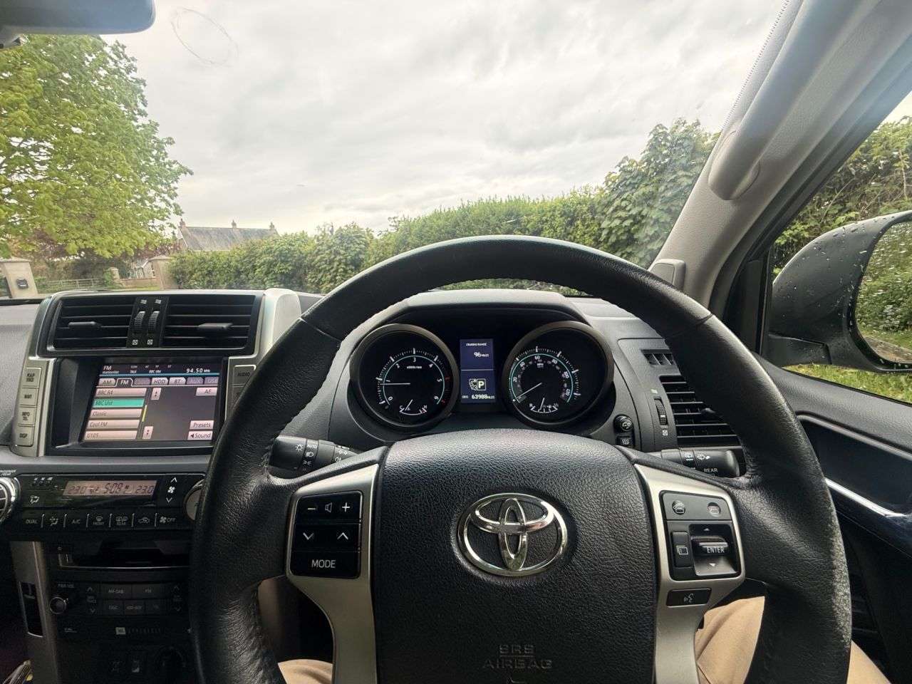 2013 TOYOTA LAND CRUISER 2013 TOYOTA LAND CRUISER