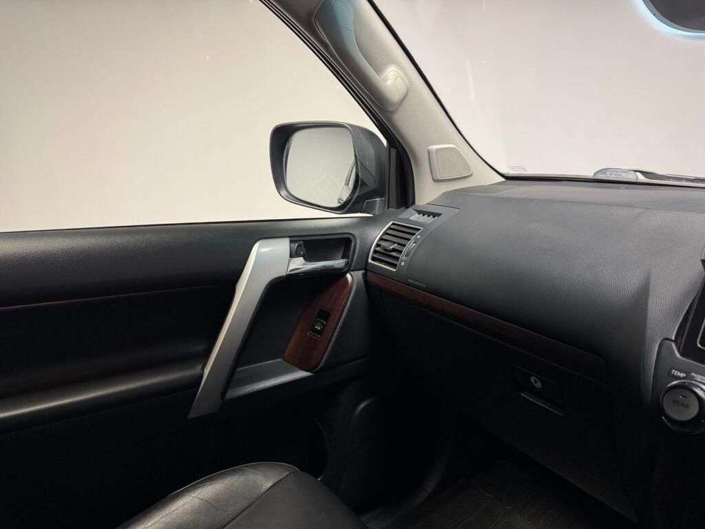 2016 TOYOTA LAND CRUISER 2016 TOYOTA LAND CRUISER