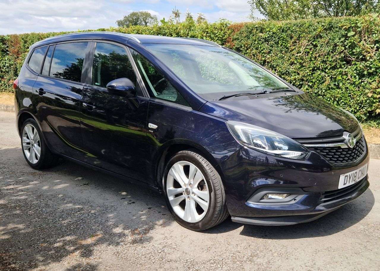 A 2018 VAUXHALL ZAFIRA TOURER 1.4i Turbo SRi Nav MPV 5dr Petrol Manual Euro 6 (140 ps) A 2018 VAUXHALL ZAFIRA TOURER 1.4i Turbo SRi Nav MPV 5dr Petrol Manual Euro 6 (140 ps)