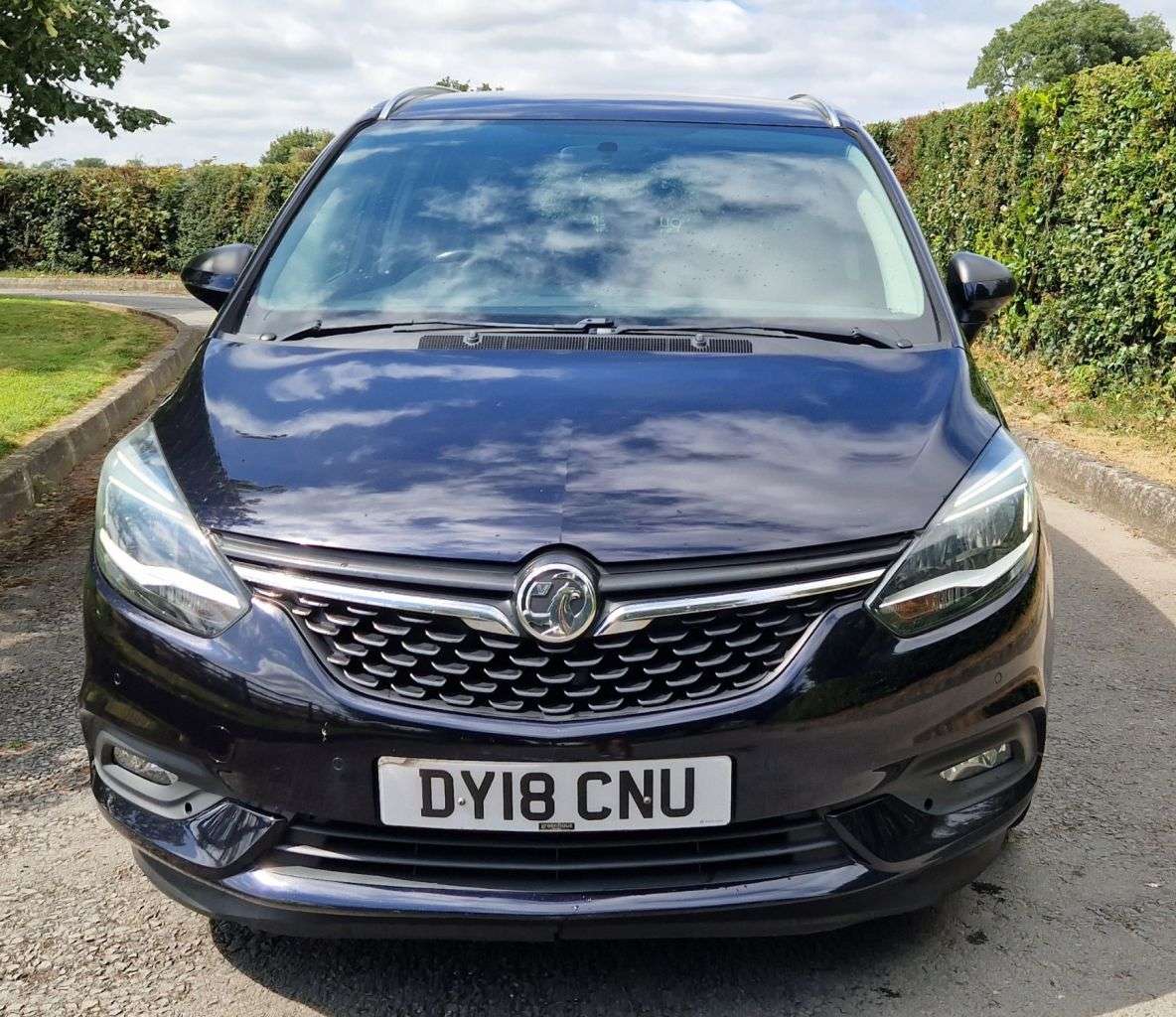 A 2018 VAUXHALL ZAFIRA TOURER 1.4i Turbo SRi Nav MPV 5dr Petrol Manual Euro 6 (140 ps) A 2018 VAUXHALL ZAFIRA TOURER 1.4i Turbo SRi Nav MPV 5dr Petrol Manual Euro 6 (140 ps)