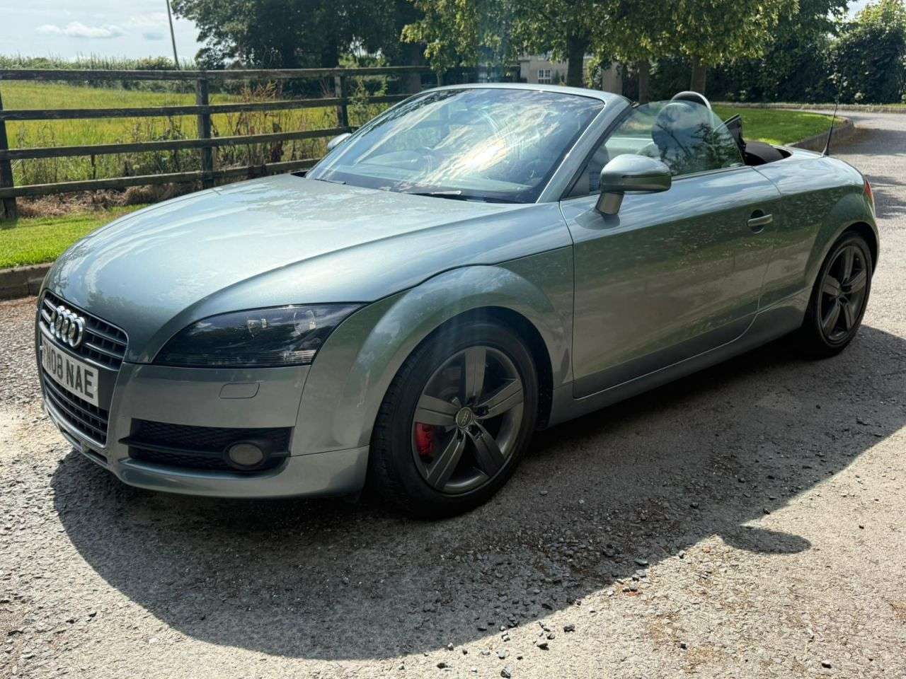 A 2008 AUDI TT 2.0 TFSI Roadster 2dr Petrol Manual Euro 4 (200 ps) A 2008 AUDI TT 2.0 TFSI Roadster 2dr Petrol Manual Euro 4 (200 ps)