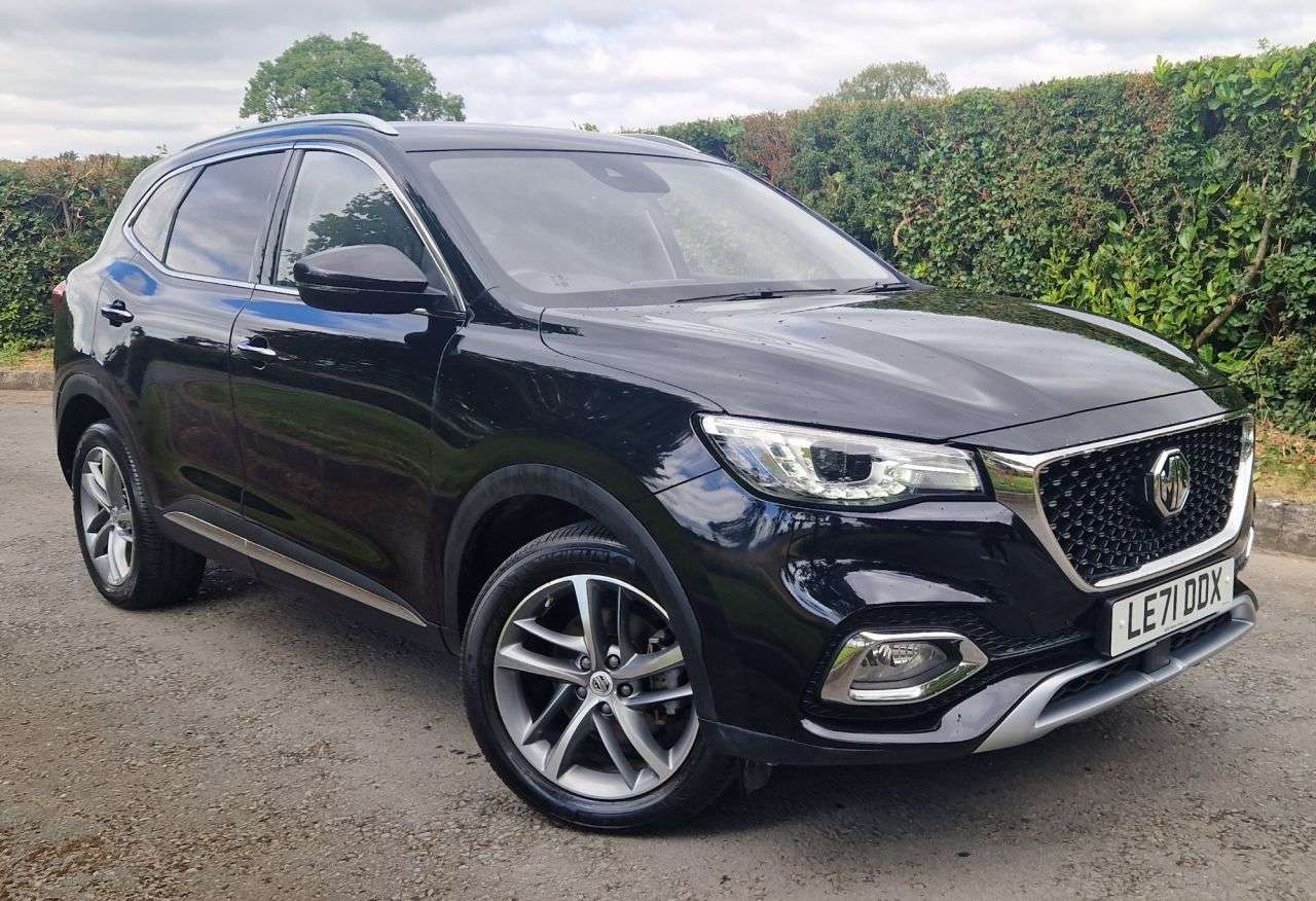 A 2022 MG MG HS 1.5 T-GDI Excite SUV 5dr Petrol Manual Euro 6 (s/s) (162 ps) A 2022 MG MG HS 1.5 T-GDI Excite SUV 5dr Petrol Manual Euro 6 (s/s) (162 ps)